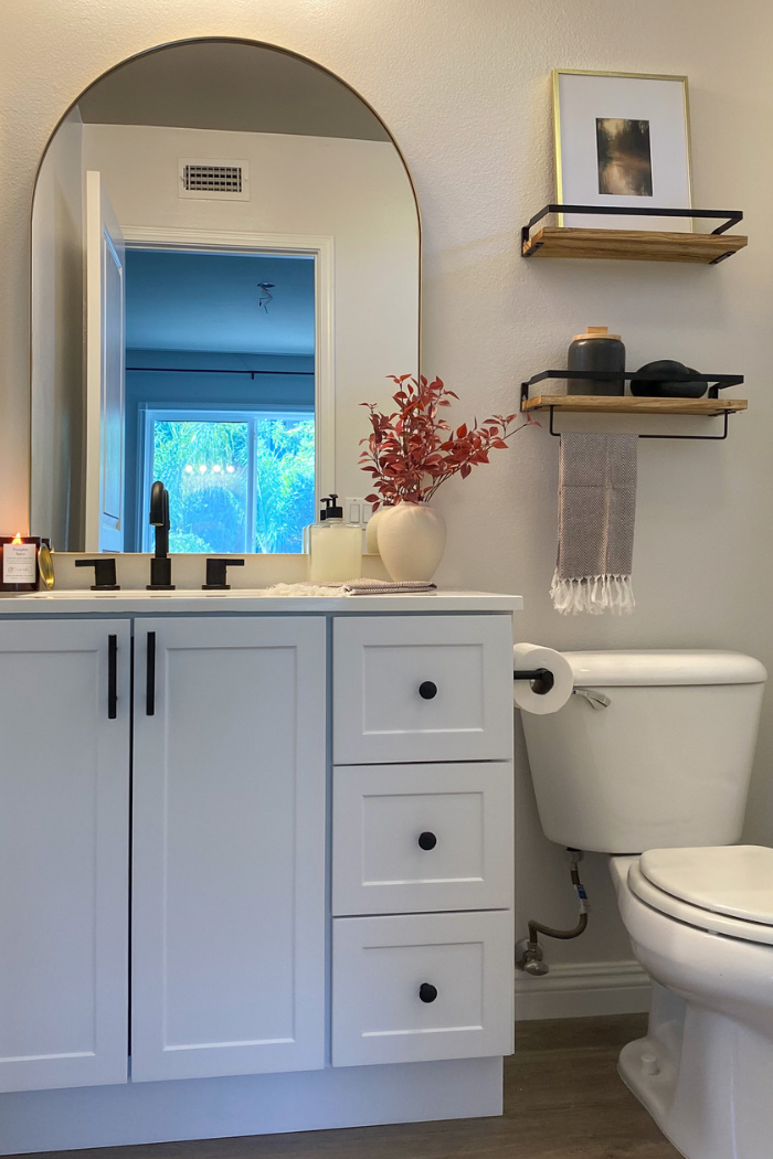 5 Finds for a Mind-Blowing Bathroom Makeover on a Budget!